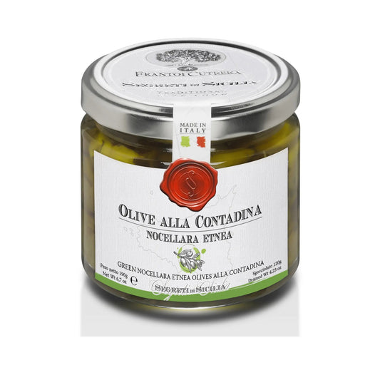 Groene Nocellara Etnea-olijven alla contadina