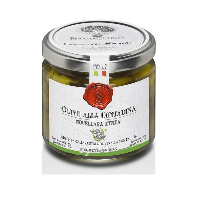 Groene Nocellara Etnea-olijven alla contadina
